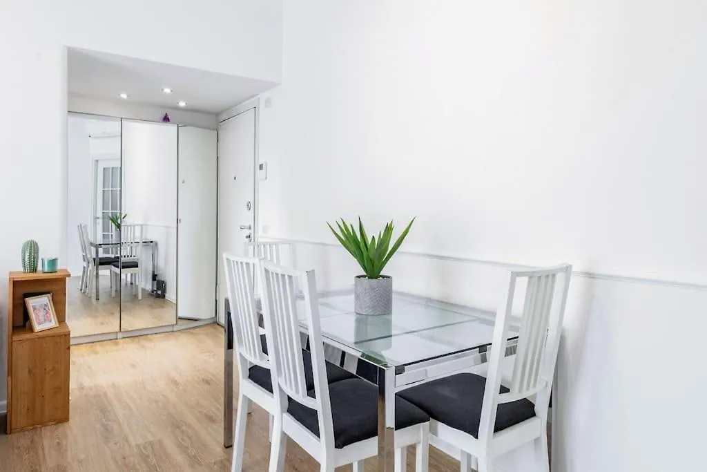Golfo Aranci - Milan - By Host4U Apartment 0*,  Italy